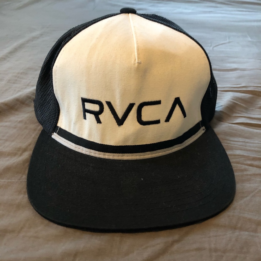 RVCA trucker SnapBack